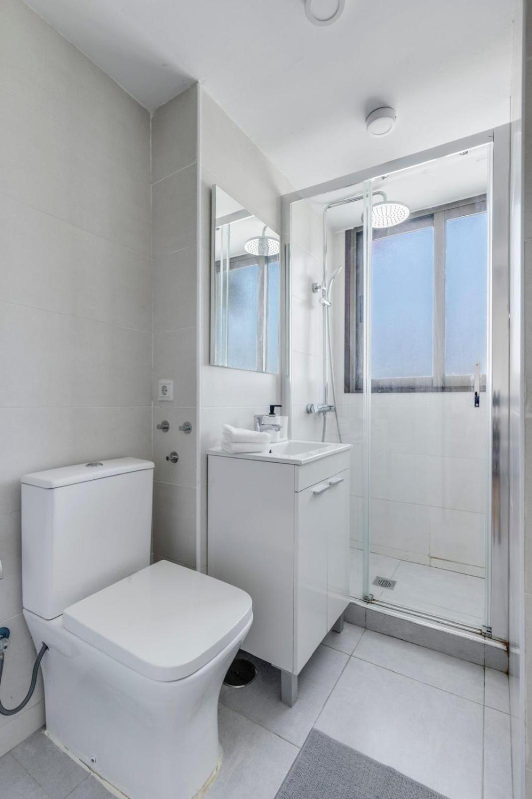 Nogalera Rainbow 2-Bedroom Apartment, Pool And Parking By Namaste Elite Torremolinos Exteriér fotografie