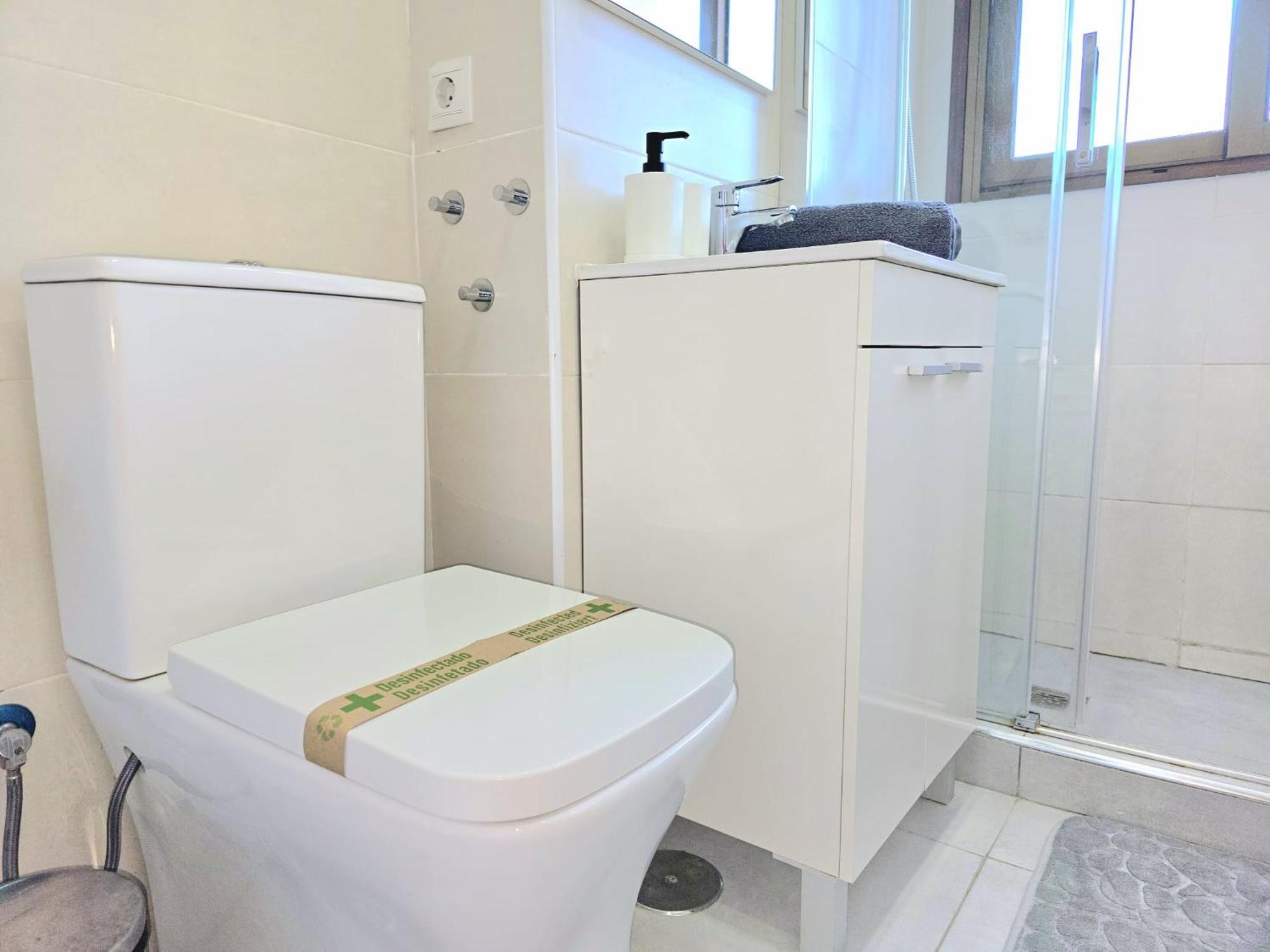 Nogalera Rainbow 2-Bedroom Apartment, Pool And Parking By Namaste Elite Torremolinos Exteriér fotografie